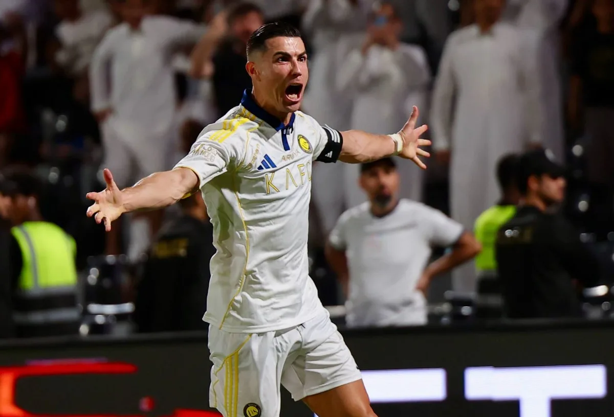ronaldo-co-bao-nhieu-kien-tao-so-sanh-cong-bang-voi-messi-5a1